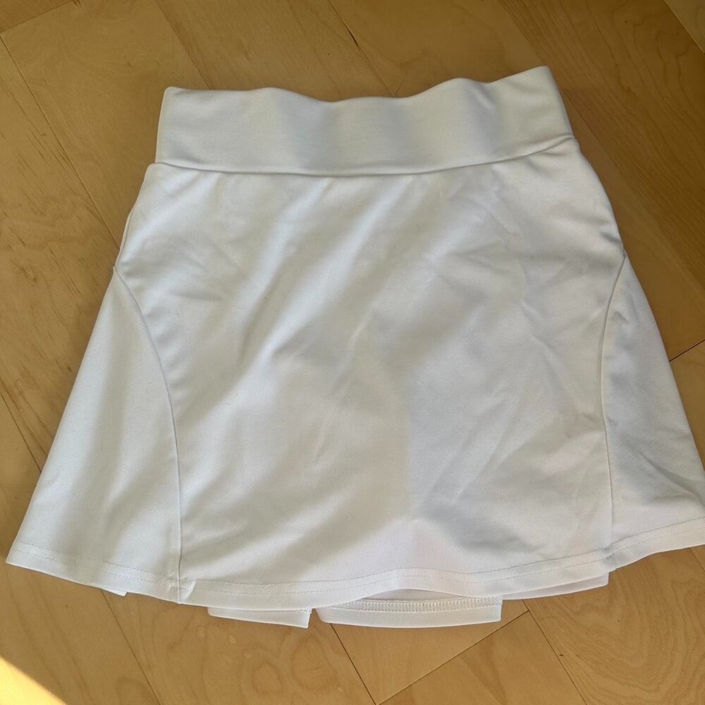 White tennis skirt #tennis #athletic #gym